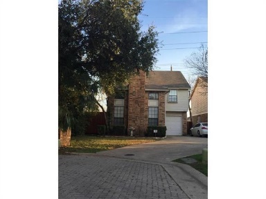 Espaciosa y Moderna: Casa en Renta en Zona Vibrante.